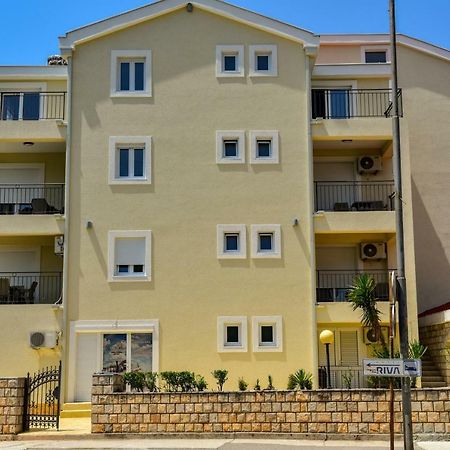 Apartmani Marina Kopitovic Petrovac Ngoại thất bức ảnh
