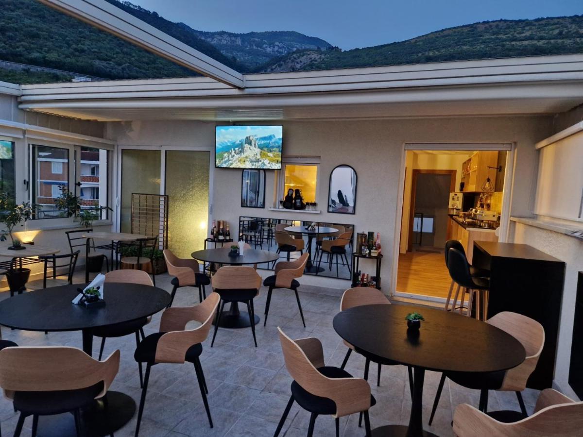 Apartmani Marina Kopitovic Petrovac Ngoại thất bức ảnh