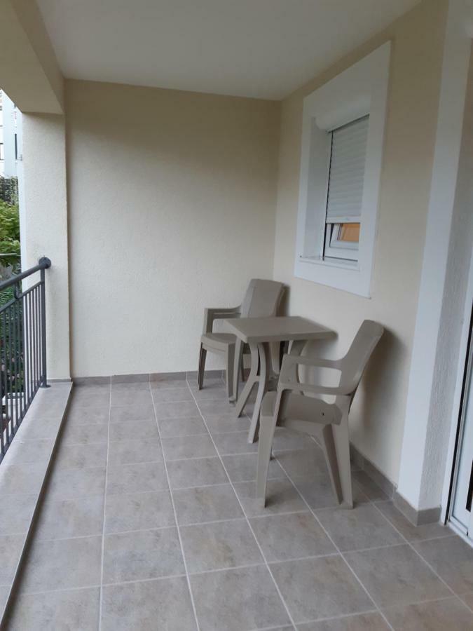 Apartmani Marina Kopitovic Petrovac Ngoại thất bức ảnh