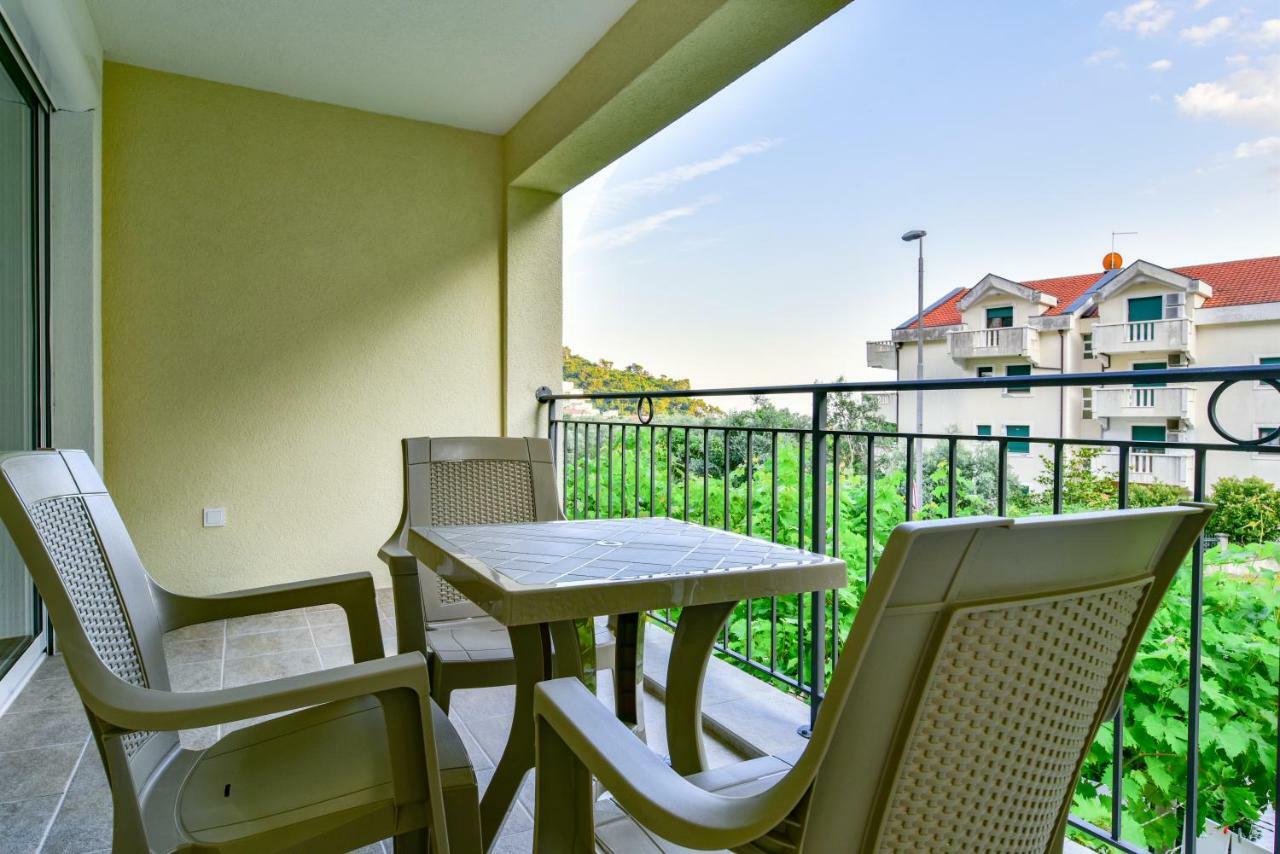 Apartmani Marina Kopitovic Petrovac Ngoại thất bức ảnh