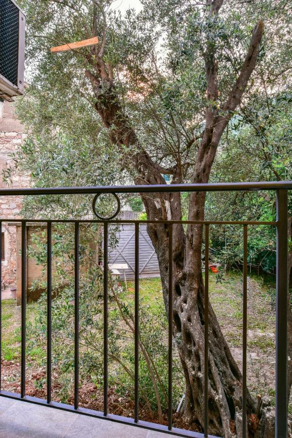 Apartmani Marina Kopitovic Petrovac Ngoại thất bức ảnh